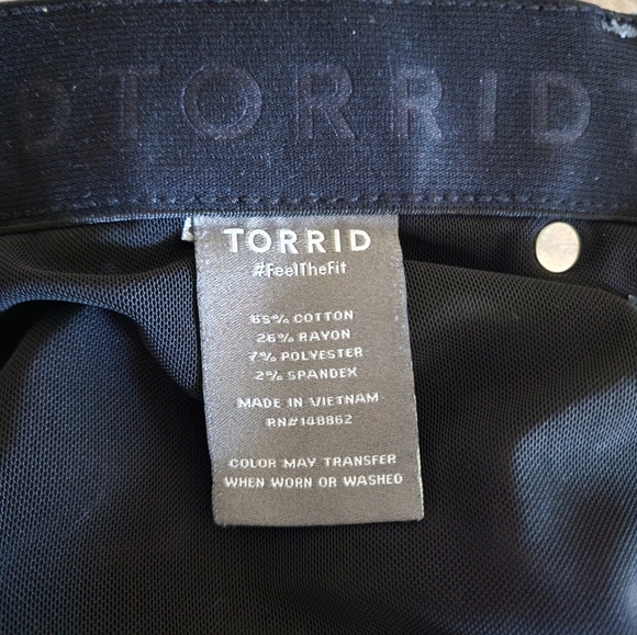 Torrid 20R Bombshell Skinny Ankle Fray Hem Hi Rise Button Fly Jean - Picture 8 of 10